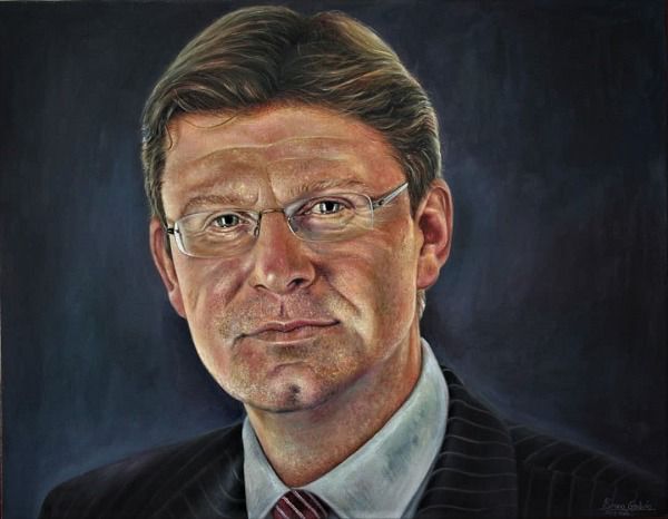 Hyper realistic portrait by Simon Erhimu